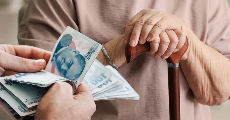 4/C’li kamu görevlileri ne zaman emekli olabilir? İşte yaş, hizmet ve prim şartları