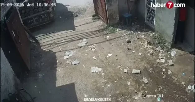 Hindistan da dehşet anları: Kamyondan düşen oksijen tüpü bomba gibi patladı