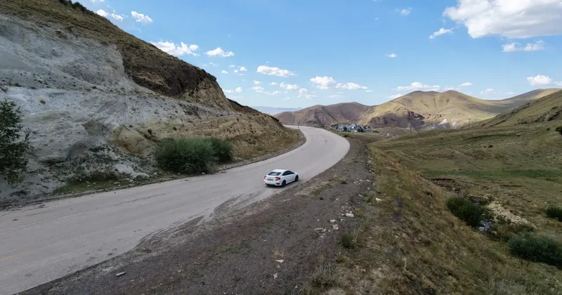 Erzurum da akılalmaz yol: Araçlar vites boştayken yokuş yukarı gidiyor