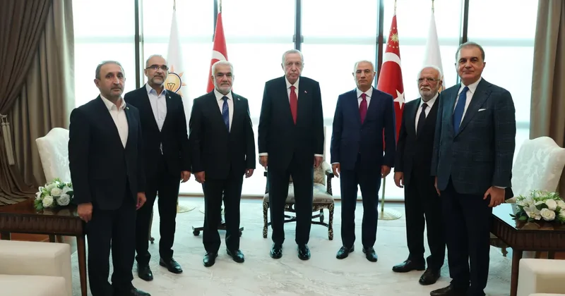 Başkan Erdoğan, HÜDA Par liderini kabul etti