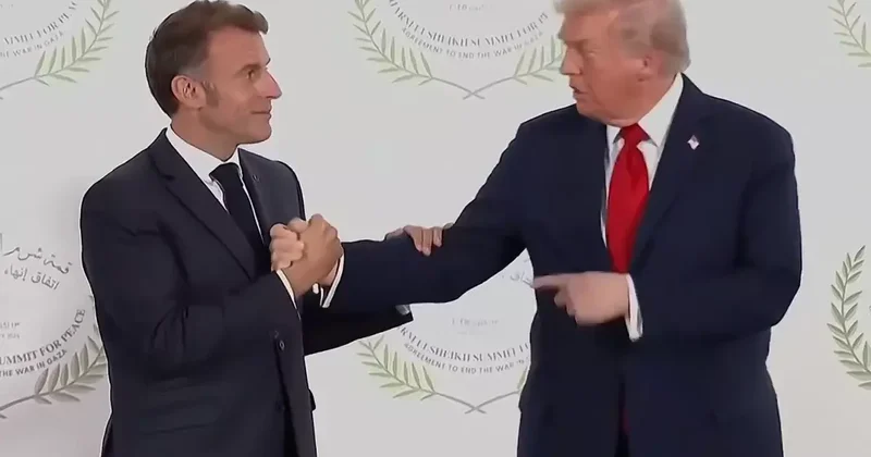 Trump ile Macron bilek güreşi sırasında ne konuştu? Kavgayı dudak okuma uzmanları çözdü