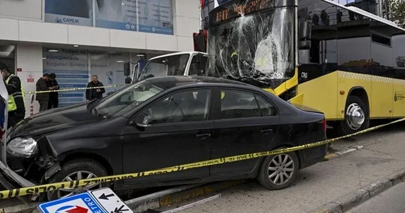 İstanbul da İETT şoförü durağa daldı! Kan donduran olayın en net görüntüsü ortaya çıktı