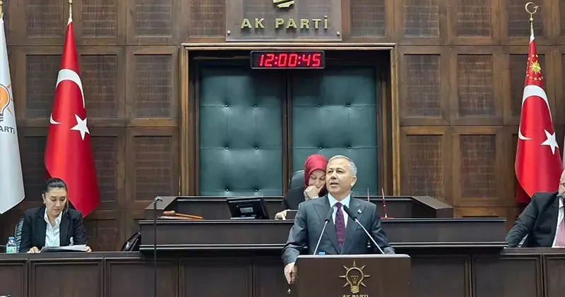 Bakan Yerlikaya, AK Parti grubuna trafikte yeni dönemi anlattı