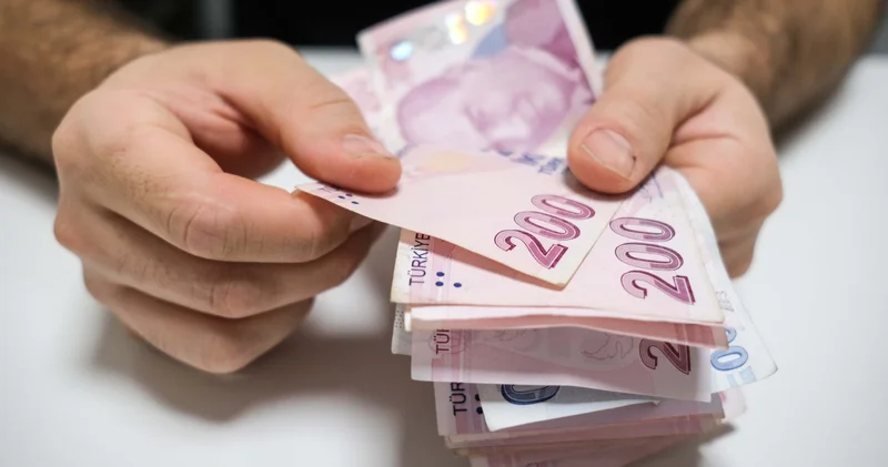 Sanayi sektöründe ücretli çalışan sayısı azaldı
