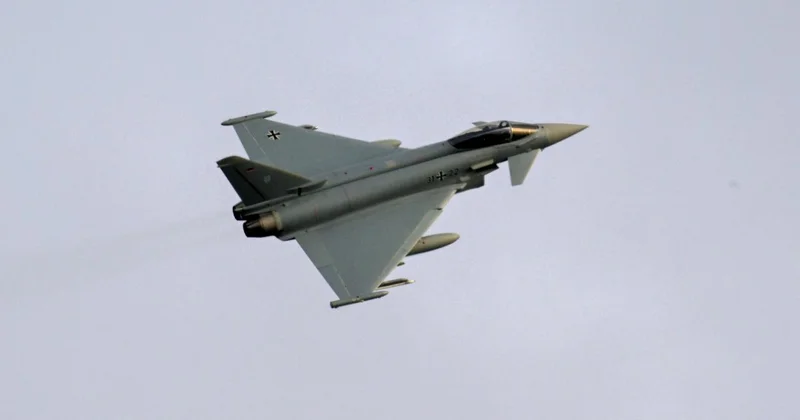 Almanya, Polonya da Eurofighter uçakları konuşlandıracak