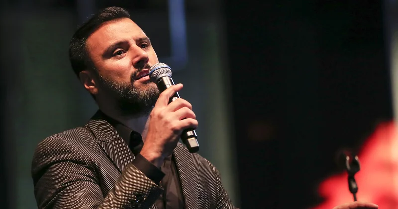 Alişan dan transparan yorumu: Erkek erkek gibi, kadın kadın gibi giyinmeli Magazin haberleri