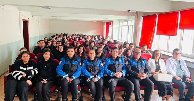 Polisten öğrencilere yönelik güvenlik ve bilinçlendirme eğitimi Afyonkarahisar Haberleri Habertürk Yerel Haberler