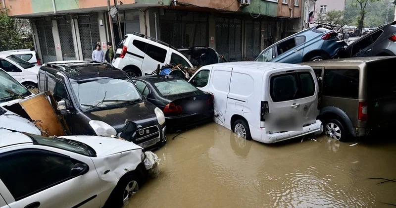Kaskosu olmayanlar üzülmesin! Sel hasarı için tazminat yolu