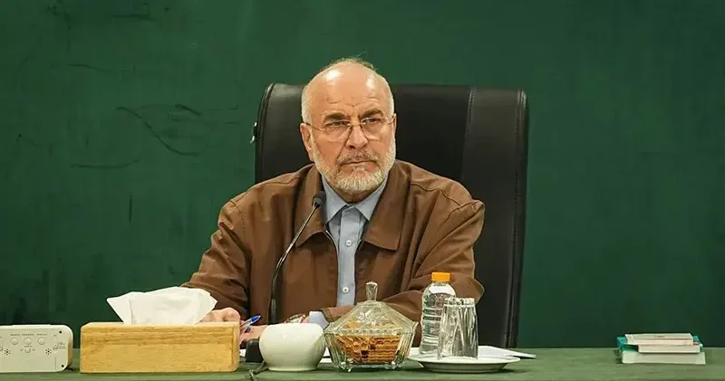 İran: Hedefe ulaşmak için hem savaşıyor hem müzakere ediyoruz