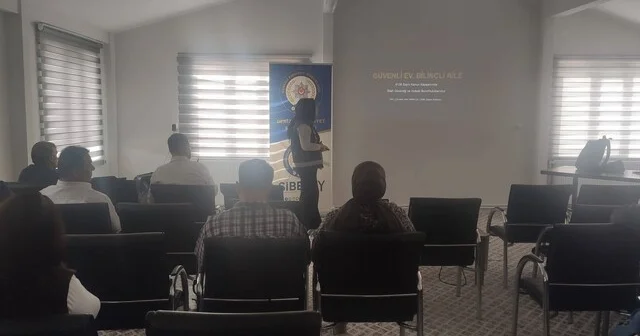 Polisten öğrenci, veli ve kamu personeline önemli eğitim Denizli Haber Habertürk Yerel Haberler