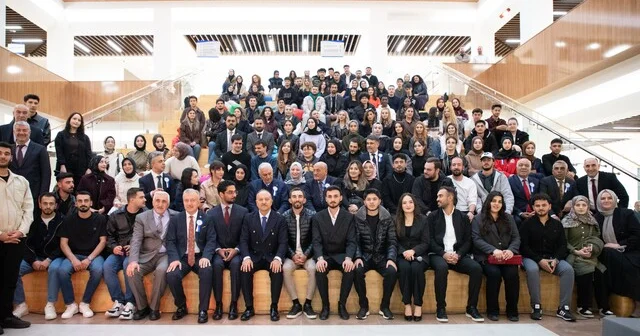 EBYÜ de öğrencilerin ulaşım talebine elektrikli otobüs desteği Erzincan Haberleri Habertürk Yerel Haberler