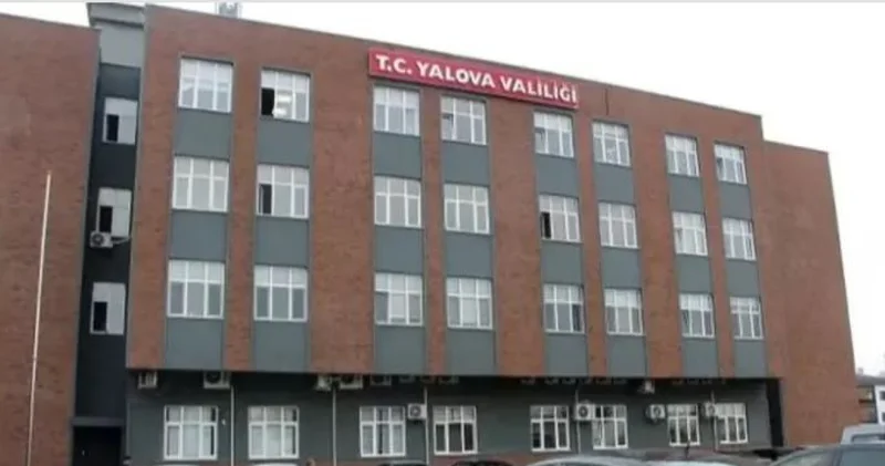 Yalova Valiliği, şiddetli yağış nedeniyle okulların tatil edildiğini duyurdu