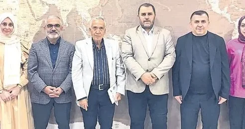 YAVUZ DONAT Bayrak... Atatürk... Ve siyaset