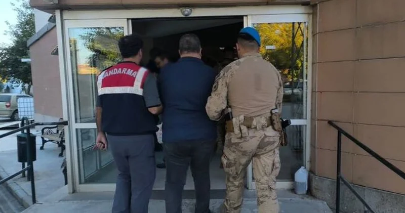 İzmir de FETÖ şüphelisi yakalandı