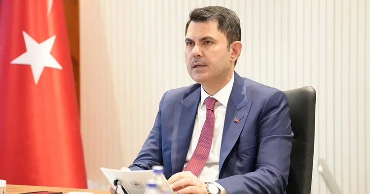 Bakan Kurum dan İstanbul açıklaması: Afeti sahada takip ediyoruz