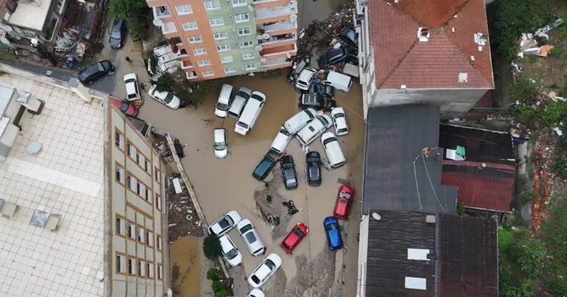 Sarıyer’de selin yol açtığı hasar havadan görüntülendi