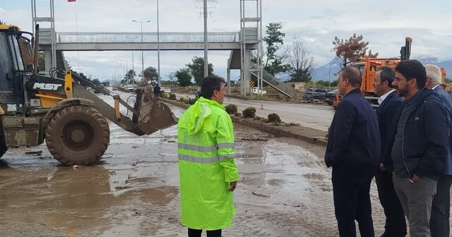 Başkan Nihat Doğan, Sel afetinin ilk anından itibaren belediyemizin tüm imkanlarıyla sahadayız Elazığ Haberleri Habertürk Yerel Haberler