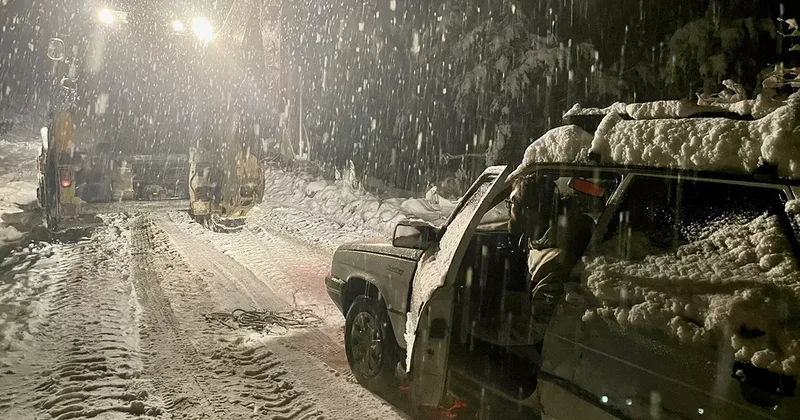 Kar yağışı etkili oldu, yollar kapandı: Sivas, Ordu ve Malatya arası ulaşım durdu
