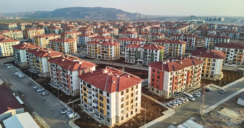 350 bininci deprem konutu bugün teslim edilecek