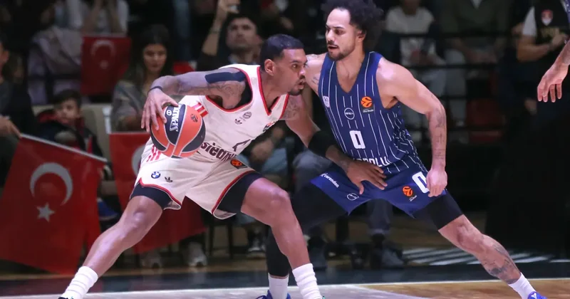 Anadolu Efes Alman ekibini 2 sayı farkla yıktı