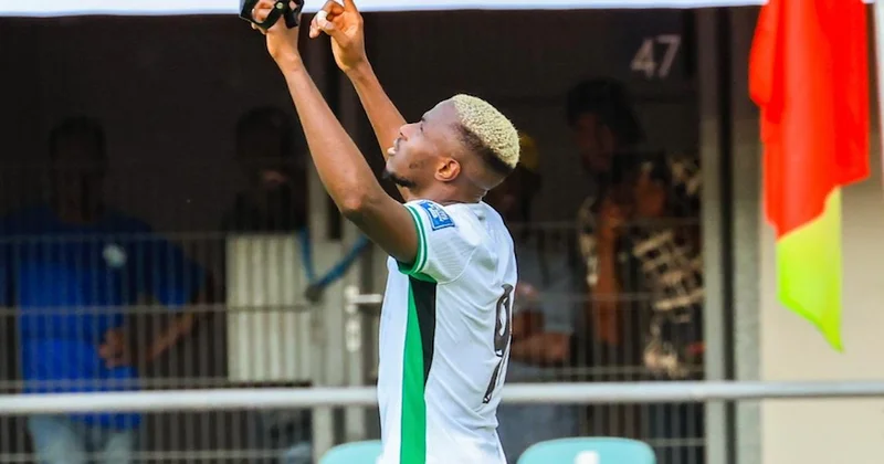 Kontrolsüz güç Osimhen! Şimdi de Nijerya yı sırtlıyor Sözcü Gazetesi