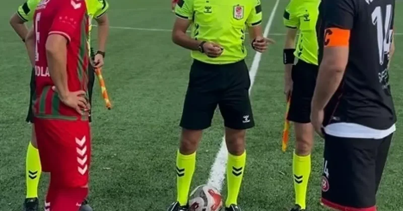 Hakemin futbolcuya söyledği şey maçın önüne geçti!