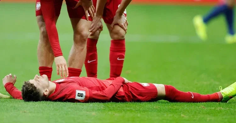 Fenerbahçeli Sebastian Szymanski sakatlandı!