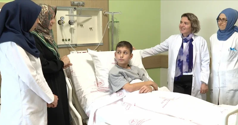 Lise öğrencisi öğretmeninin dikkati sayesinde diyabetli olduğunu öğrendi Haberler Sağlık Haberleri