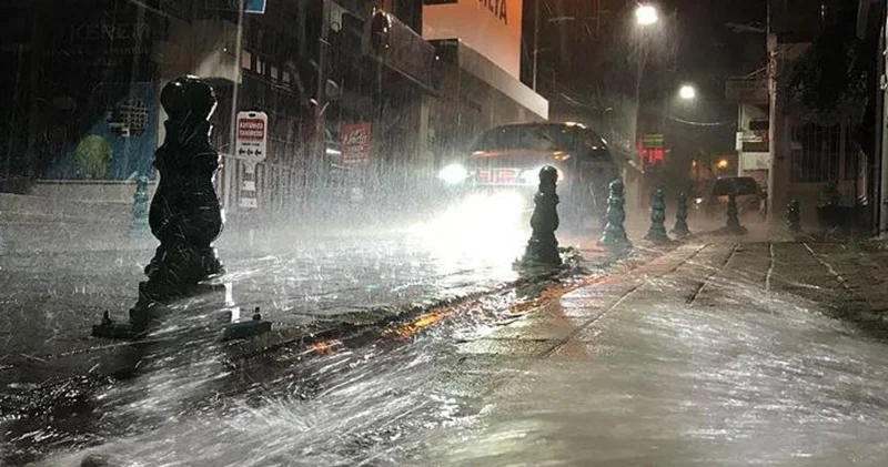 O illerde yağmur bardaktan boşanırcasına yağacak