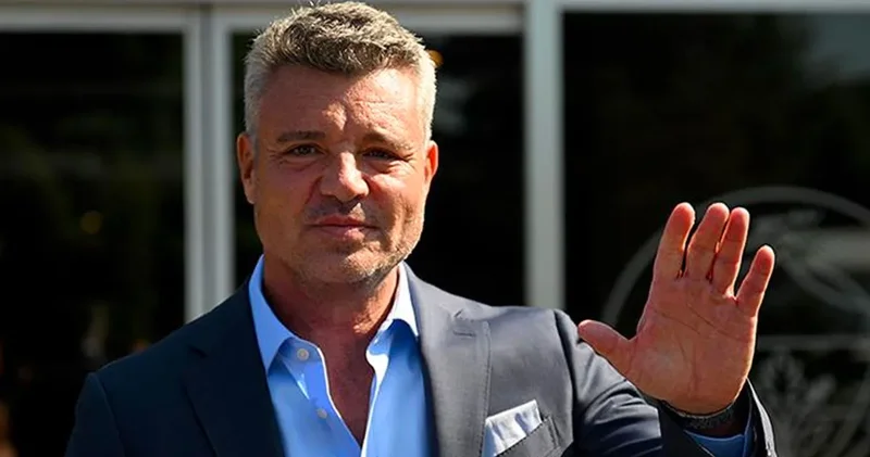 Fenerbahçe de maça saatler kala Sadettin Saran dan sürpriz karar: Uçarak harekete geçti
