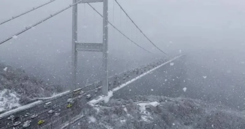 Meterolojiden uyarı geldi! Kar, sağanağa teslim olan İstanbul un dibine kadar geldi!