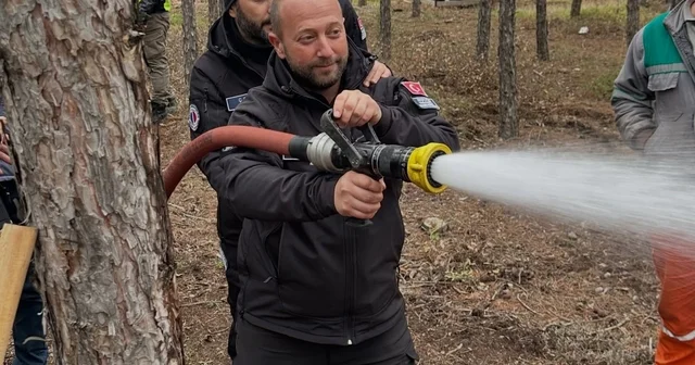 Orman yangınlarıyla mücadele gönüllüsü oldular AUSAR orman yangınlarıyla mücadele eğitimini tamamladı Eskişehir Haberleri