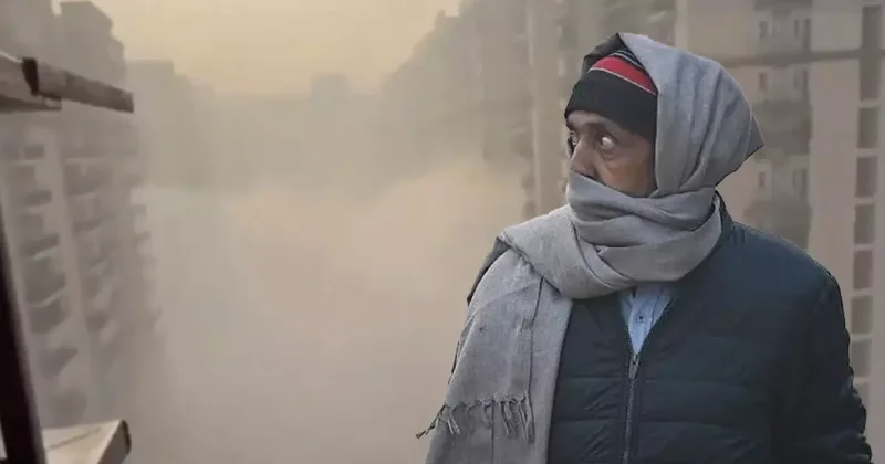 Delhi de Yoğun Sis, 100 Uçuş İptal!