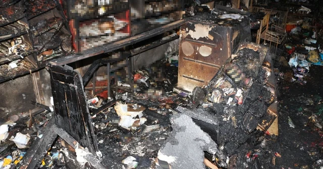 Veresiye alamadığı için bakkalı ateşe verdi Ekmekten başka bir şey veresiye alamazsın diyen bakkal dükkanını ateşe verdi Rize Haberleri