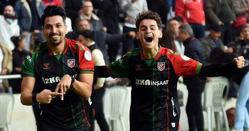 Karşıyaka nın 18 yaşındaki oyuncusu takibe girdi