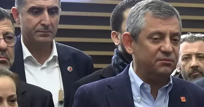 Gözleri doldu, konuşurken sesi titredi! Özgür Özel böyle seslendi: Artık bir şey olacaksa bana olsun