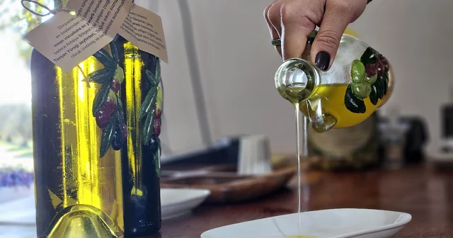 Dünyanın en sağlıklı zeytinyağının litresi 1500 TL Antalya Haberleri