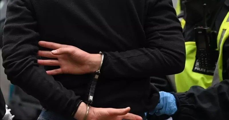 ABD li 2 aktivist İsrail güçleri tarafından hapse atıldı