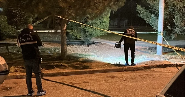 Husumetli iki grup arasında çıkan kavga kanlı bitti: 2 yaralı Konya Haberleri