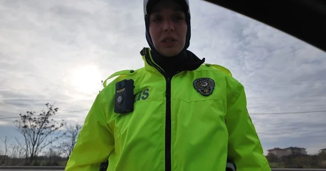 Denetimlerde yeni dönem resmen başladı: Her şey artık anbean kaydedilecek Kırklareli de yüz tanımalı yaka kamerası ile trafik denetimi Kırklareli Haberleri