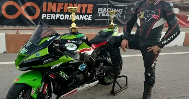 Şampiyon motosikletçi, İzmir de son yolculuğuna uğurlandı İzmir Haberleri