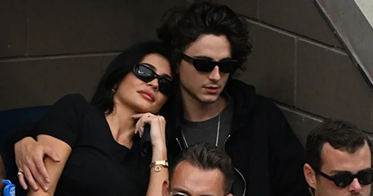 Ünlü çiftin aşk bilmecesi… ‘Bu ilişki tek şartta yürür’ dedi… Gururu kırıldı ama gönlüne söz geçiremedi