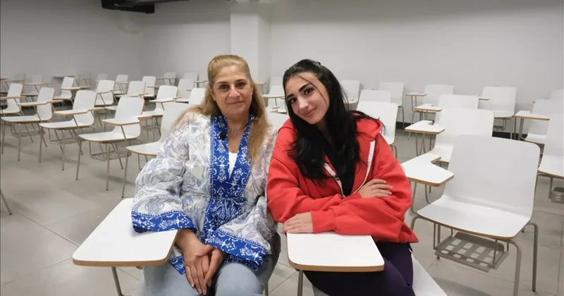 Suriyeli anne ve kızı, Türkiye de eğitimle geleceğe tutunuyor