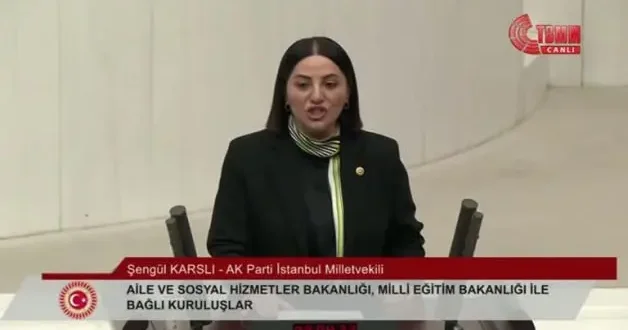 Kürsüde “Erdoğan’ın bursuyla okudum” dedi, muhalefete yüklendi: Sizin bu milletin değerleriyle derdiniz ne?