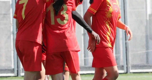 Kayseri Kadın FK dan farklı tarife Kayseri Kadın FK: 13 Gaziantep Asyaspor: 0 Kayseri Haberleri