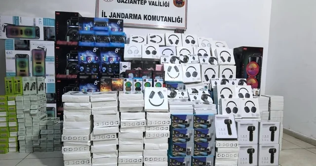 Gaziantep te 1,5 milyon TL değerinde kaçak elektronik eşya ele geçirildi Gaziantep Haberleri