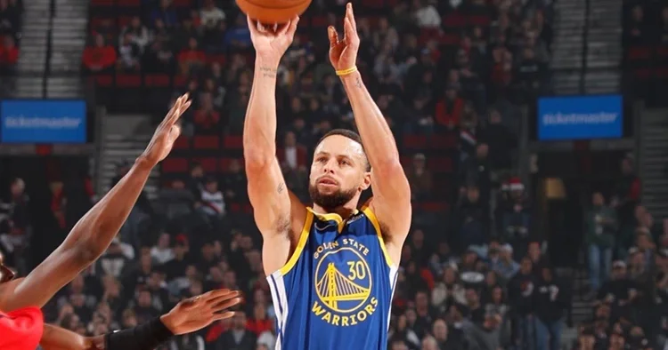 Stephen Curry nin 48 sayısı galibiyete yetmedi!