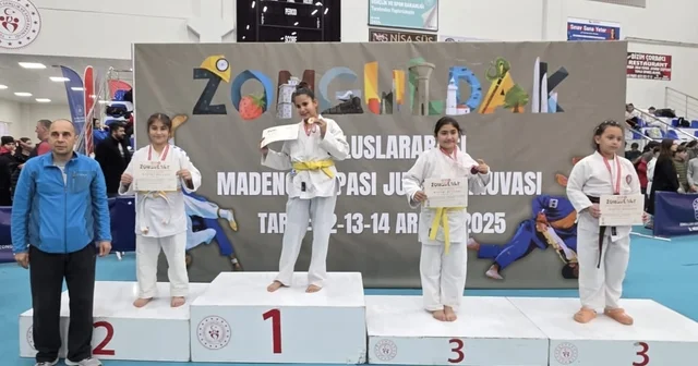 Nevşehirli sporcular, Zonguldak tan madalya ile döndü Nevşehir Haberleri