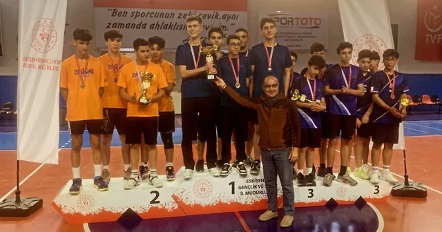 Okul Sporları Gençler İl Birinciliği müsabakaları sona erdi Eskişehir Haberleri