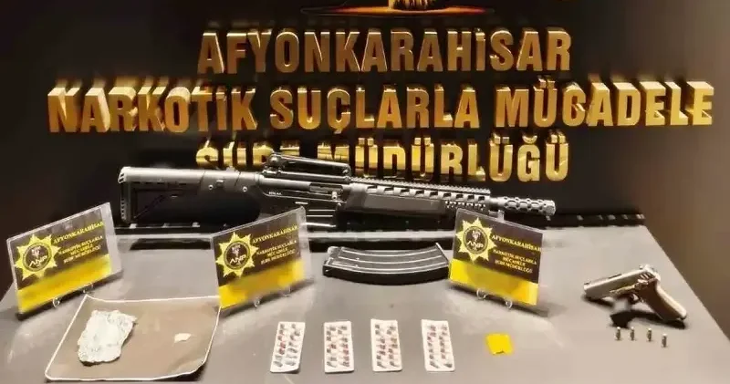 Polisten 4 farklı adrese uyuşturucu baskını Hayat Haberleri